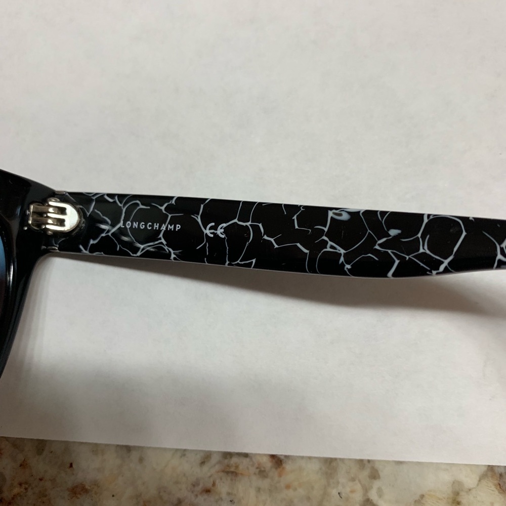 Brand New Longchamp Sunglasses. - Picture 4 of 5